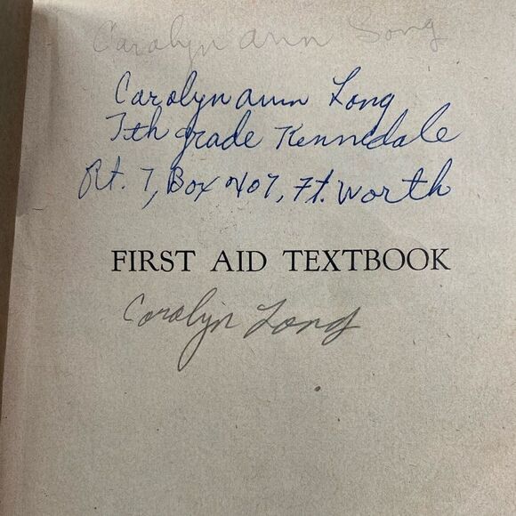 Vintage American Red Cross First Aid Text Book - 1945 - Picture 4 of 14